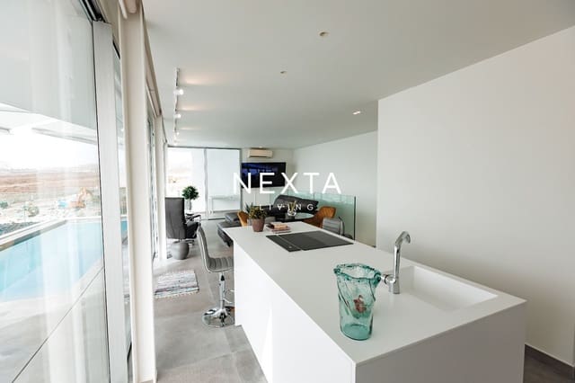 4 sypialnia Willa na sprzedaż w Callao Salvaje, Adeje z basenem garażem - 1 495 000 € (Ref: 10150535)