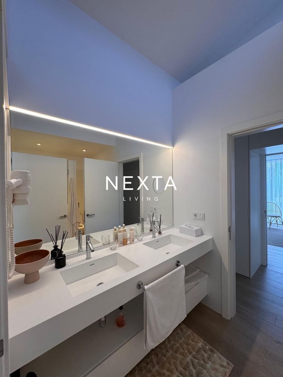 3 sypialnia Willa na sprzedaż w Guia de Isora z basenem garażem - 1 850 000 € (Ref: 10156885)