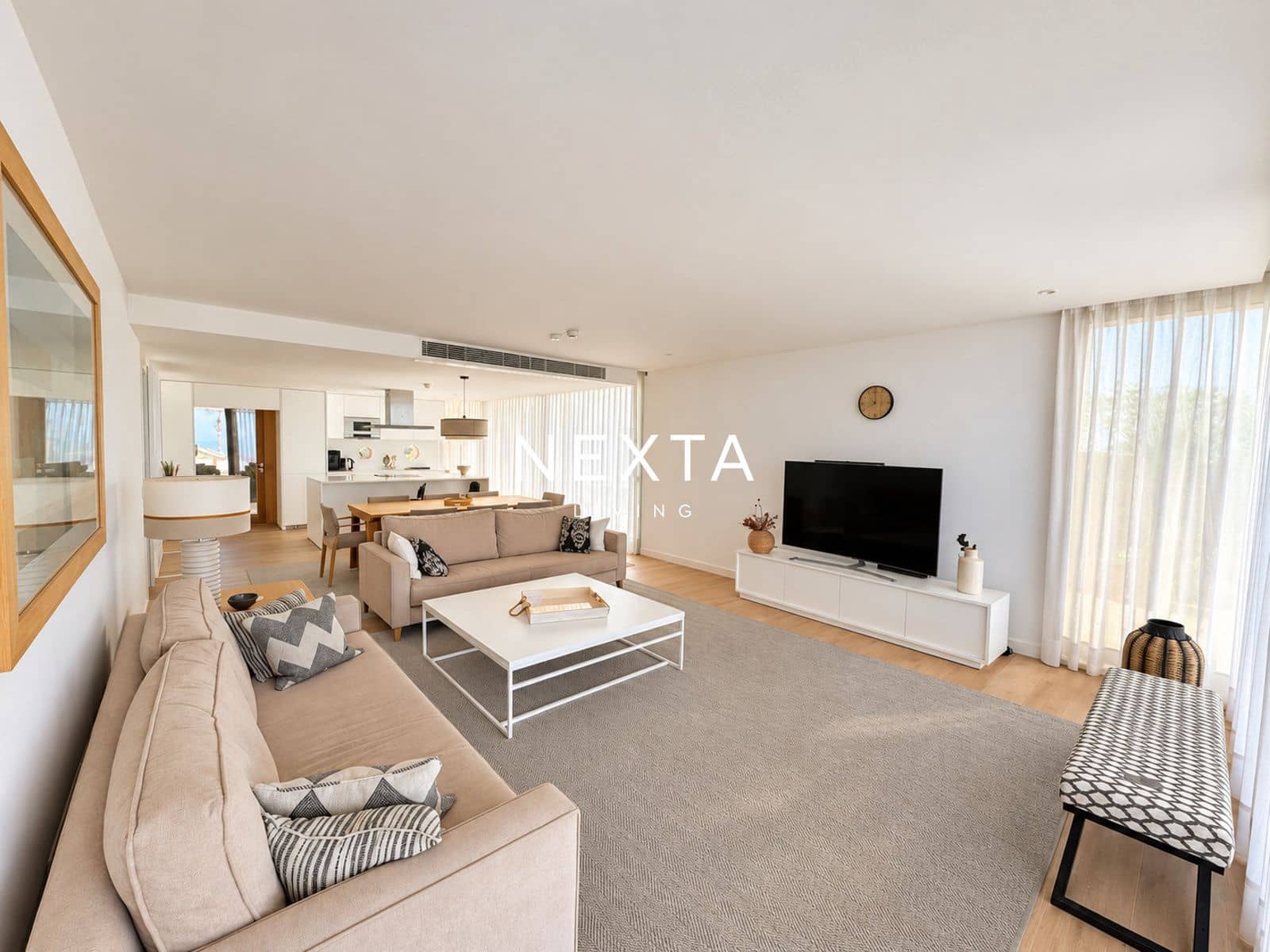 3 sypialnia Willa na sprzedaż w Guia de Isora z basenem garażem - 1 850 000 € (Ref: 10156885)