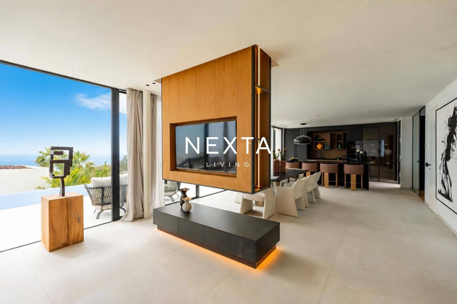 4 bedroom Villa for sale in Guia de Isora with pool garage - € 4,480,000 (Ref: 10161952)