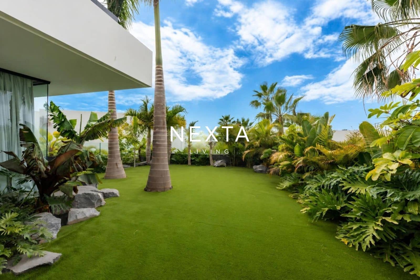 4 bedroom Villa for sale in Guia de Isora with pool garage - € 4,480,000 (Ref: 10161952)