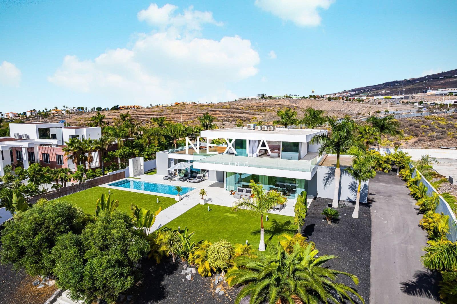 4 sypialnia Willa na sprzedaż w La Caleta Adeje z basenem garażem - 5 500 000 € (Ref: 10163783)