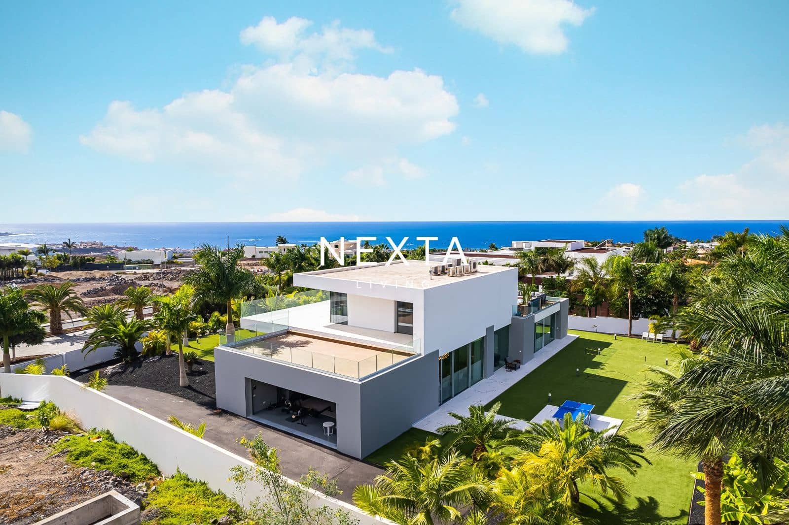 4 sypialnia Willa na sprzedaż w La Caleta Adeje z basenem garażem - 5 500 000 € (Ref: 10163783)