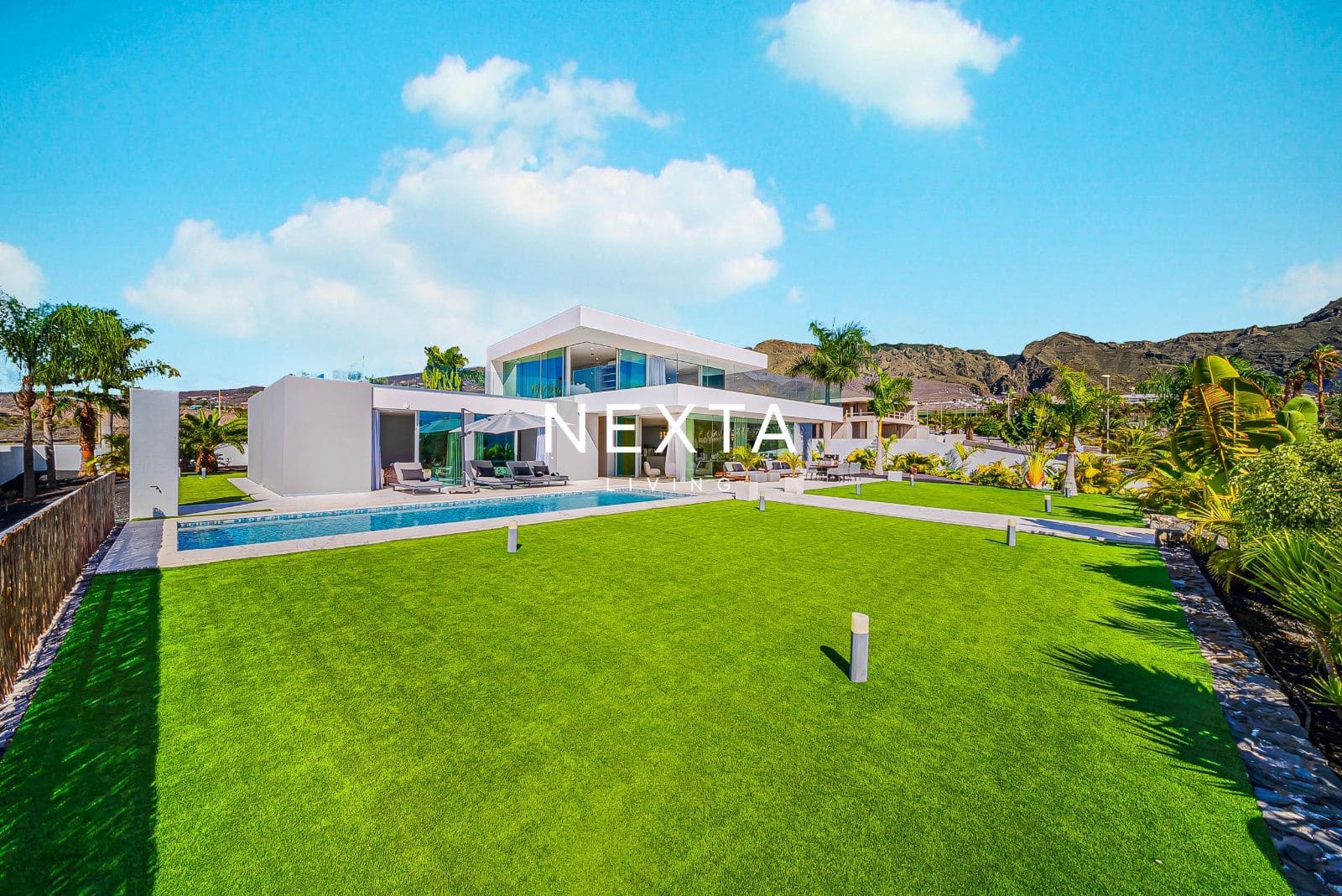 4 sypialnia Willa na sprzedaż w La Caleta Adeje z basenem garażem - 5 500 000 € (Ref: 10163783)