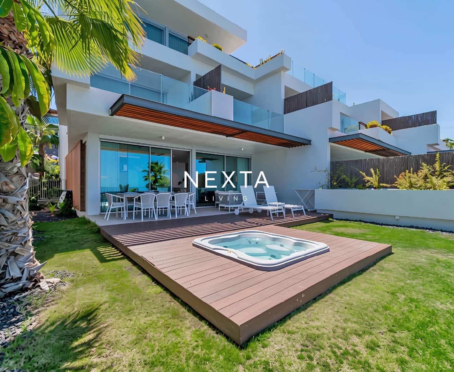 Piso de 3 habitaciones en Guía de Isora en venta con piscina garaje - 1.475.000 € (Ref: 10168011)