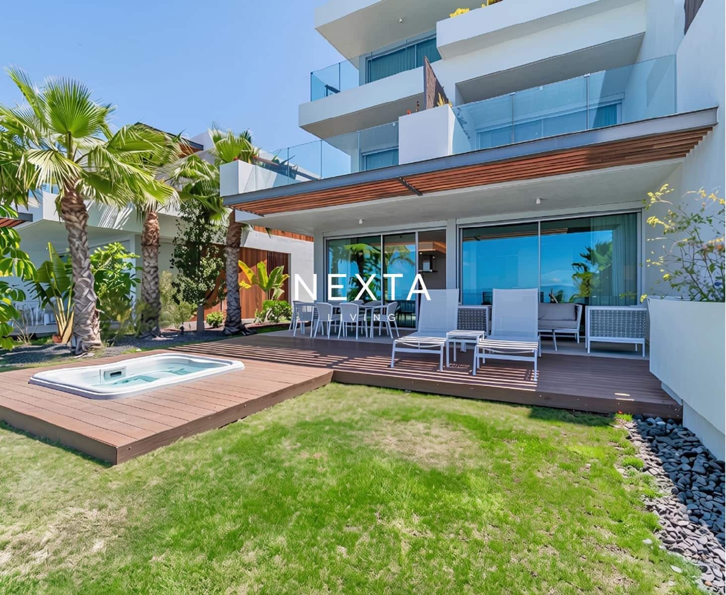 Piso de 3 habitaciones en Guía de Isora en venta con piscina garaje - 1.475.000 € (Ref: 10168011)