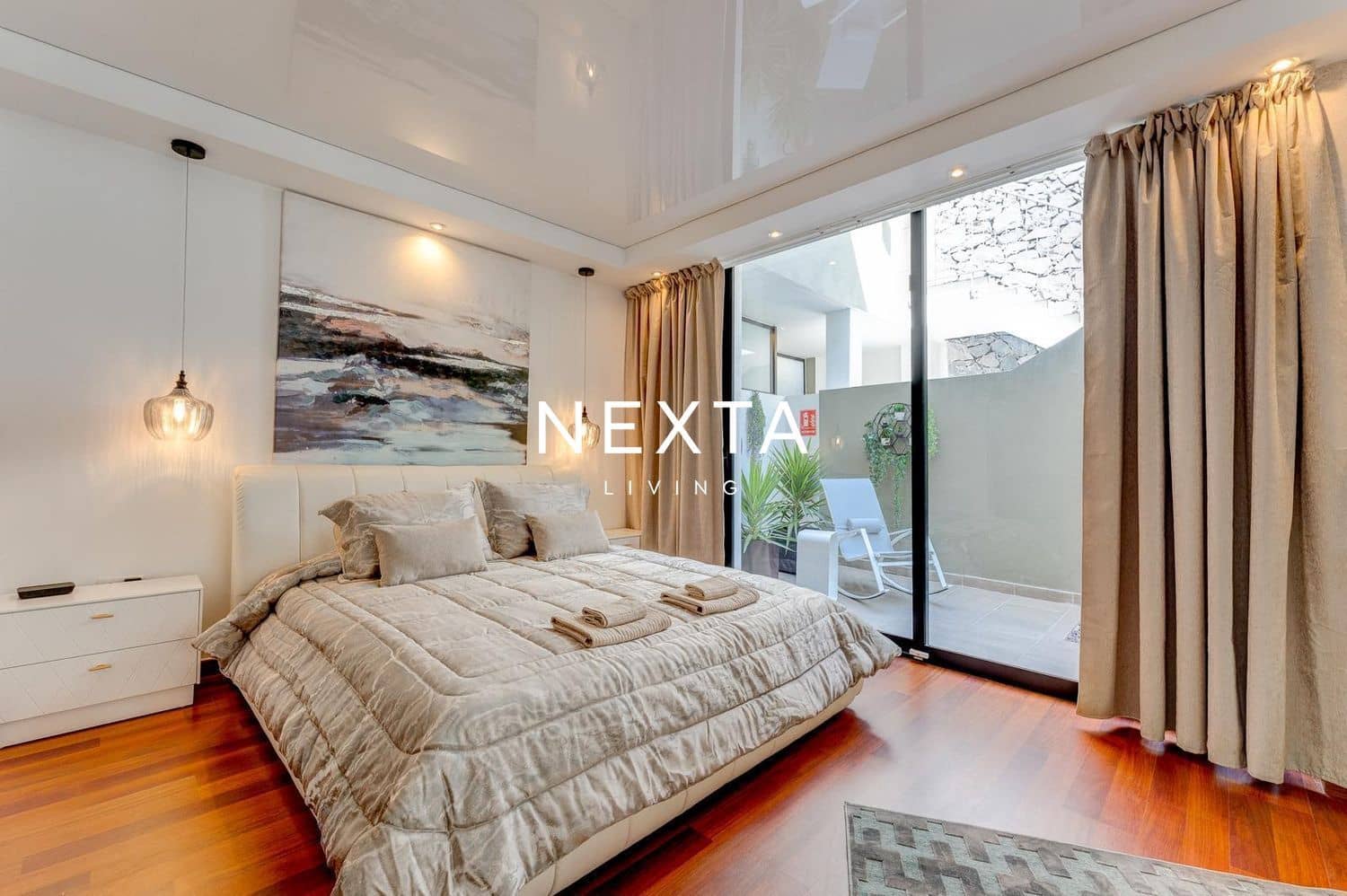 4 bedroom Villa for sale in Costa Adeje with pool garage - € 1,475,000 (Ref: 10170414)