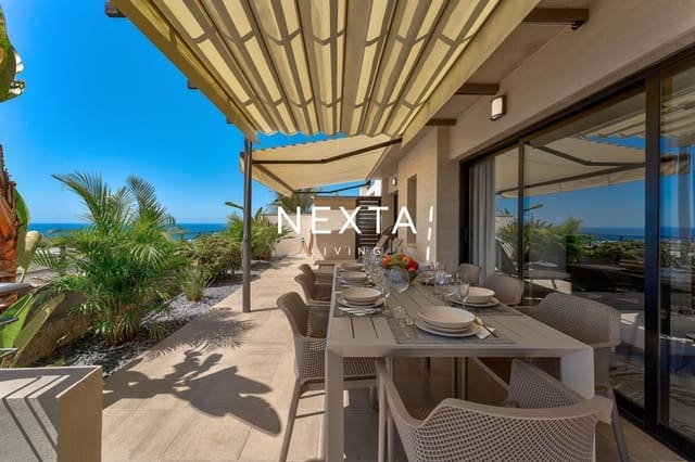 4 bedroom Villa for sale in La Caldera, Adeje with pool garage - € 1,475,000 (Ref: 10170414)
