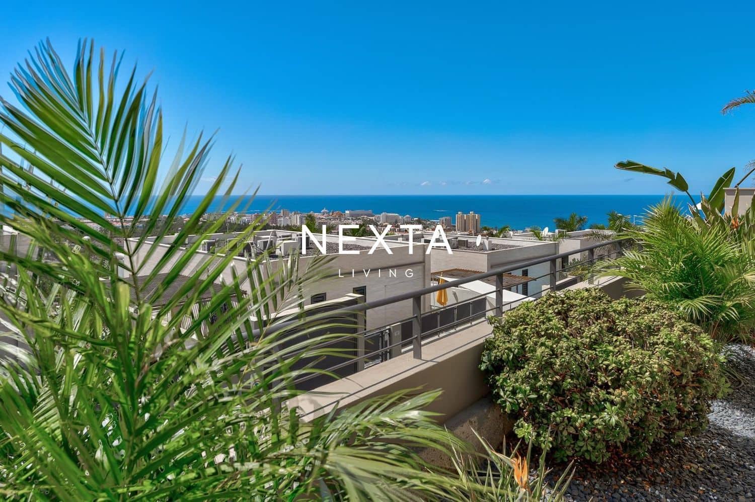 4 bedroom Villa for sale in Costa Adeje with pool garage - € 1,475,000 (Ref: 10170414)