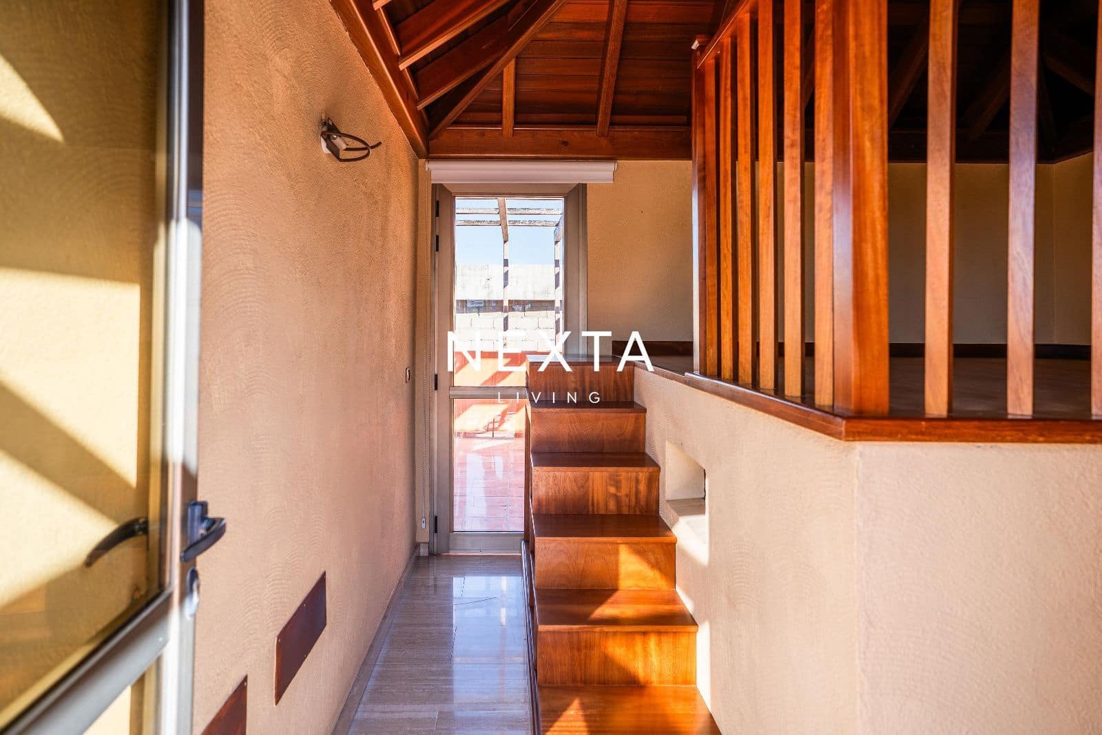 4 bedroom Villa for sale in El Madronal with pool garage - € 3,150,000 (Ref: 10172817)