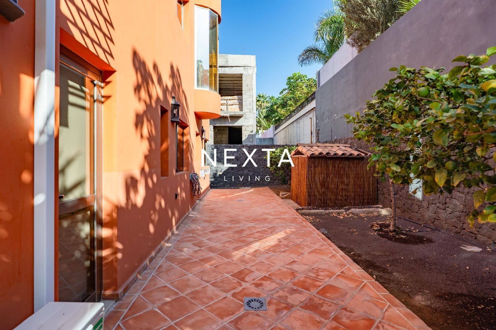 4 bedroom Villa for sale in El Madronal with pool garage - € 3,150,000 (Ref: 10172817)