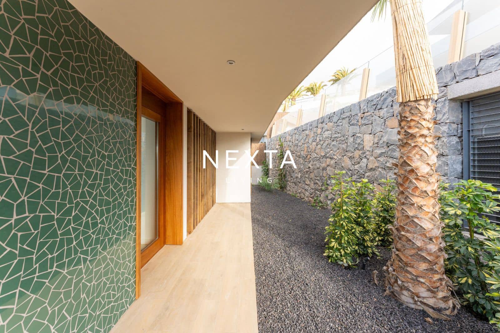 Chalet de 3 habitaciones en Guía de Isora en venta con piscina garaje - 2.150.000 € (Ref: 10179450)