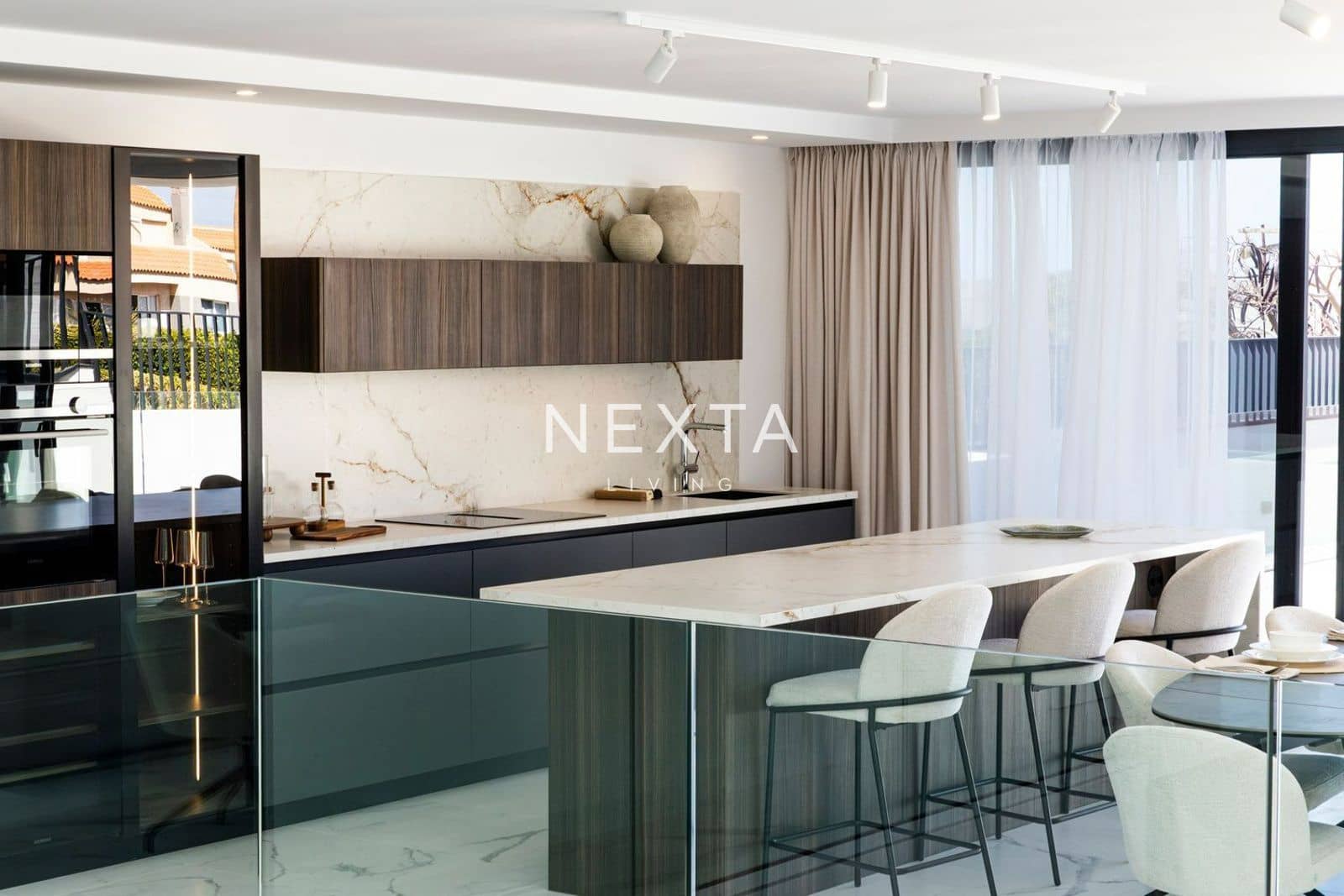 5 Zimmer Villa zu verkaufen in Adeje mit Pool Garage - 3.500.000 € (Ref: 9515877)