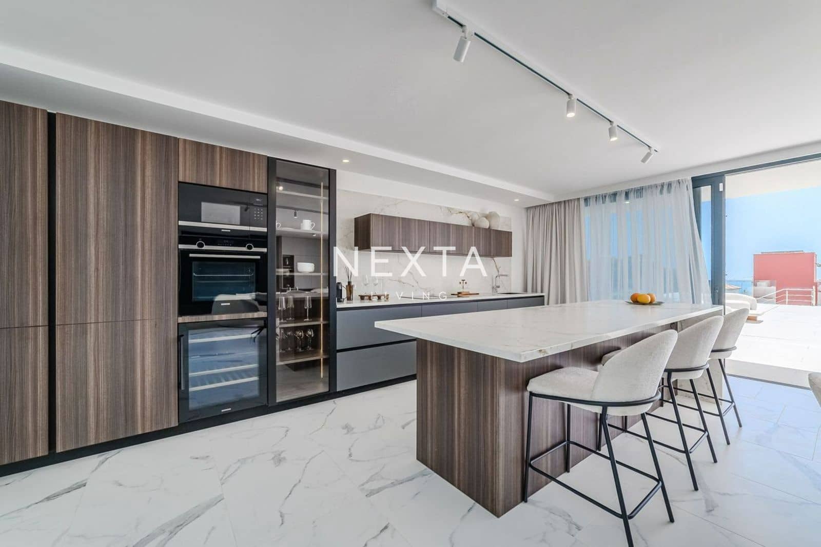 5 Zimmer Villa zu verkaufen in Adeje mit Pool Garage - 3.500.000 € (Ref: 9515877)