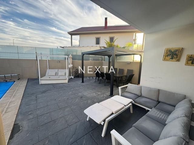 Chalet de 4 habitaciones en Amarilla Golf, San Miguel de Abona en alquiler con piscina garaje - 5.500 € (Ref: 9515878)