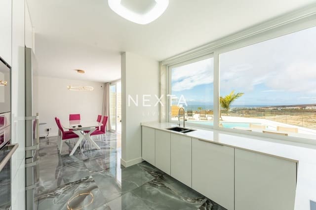 4 soverom Villa til salgs i Costa Adeje, Adeje med svømmebasseng - € 2 350 000 (Ref: 9515879)