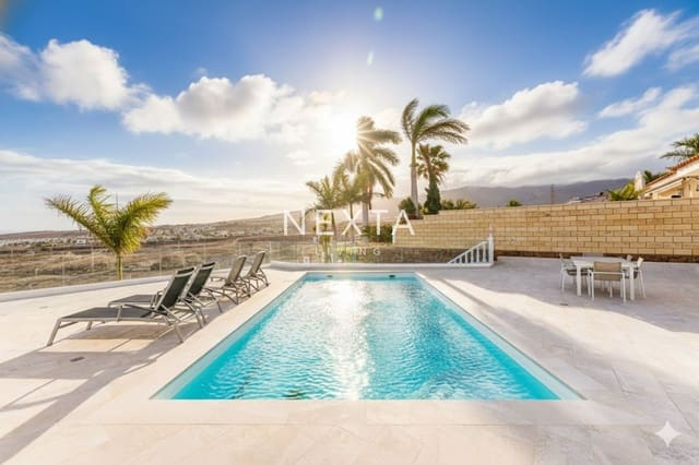 4 soverom Villa til salgs i Costa Adeje, Adeje med svømmebasseng - € 2 350 000 (Ref: 9515879)