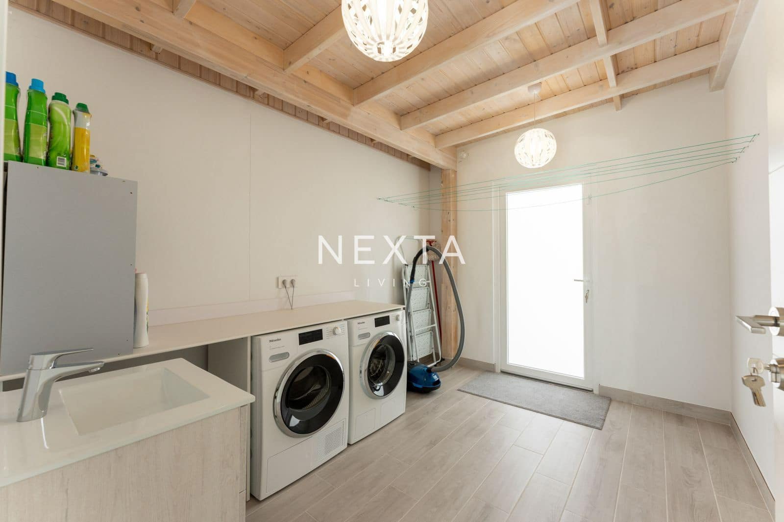 4 soverom Villa til salgs i Costa Adeje med svømmebasseng - € 2 350 000 (Ref: 9515879)