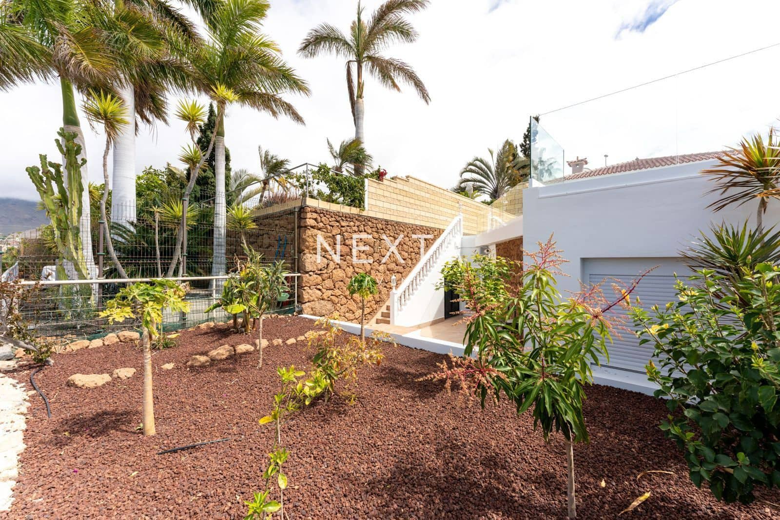 4 soverom Villa til salgs i Costa Adeje med svømmebasseng - € 2 350 000 (Ref: 9515879)