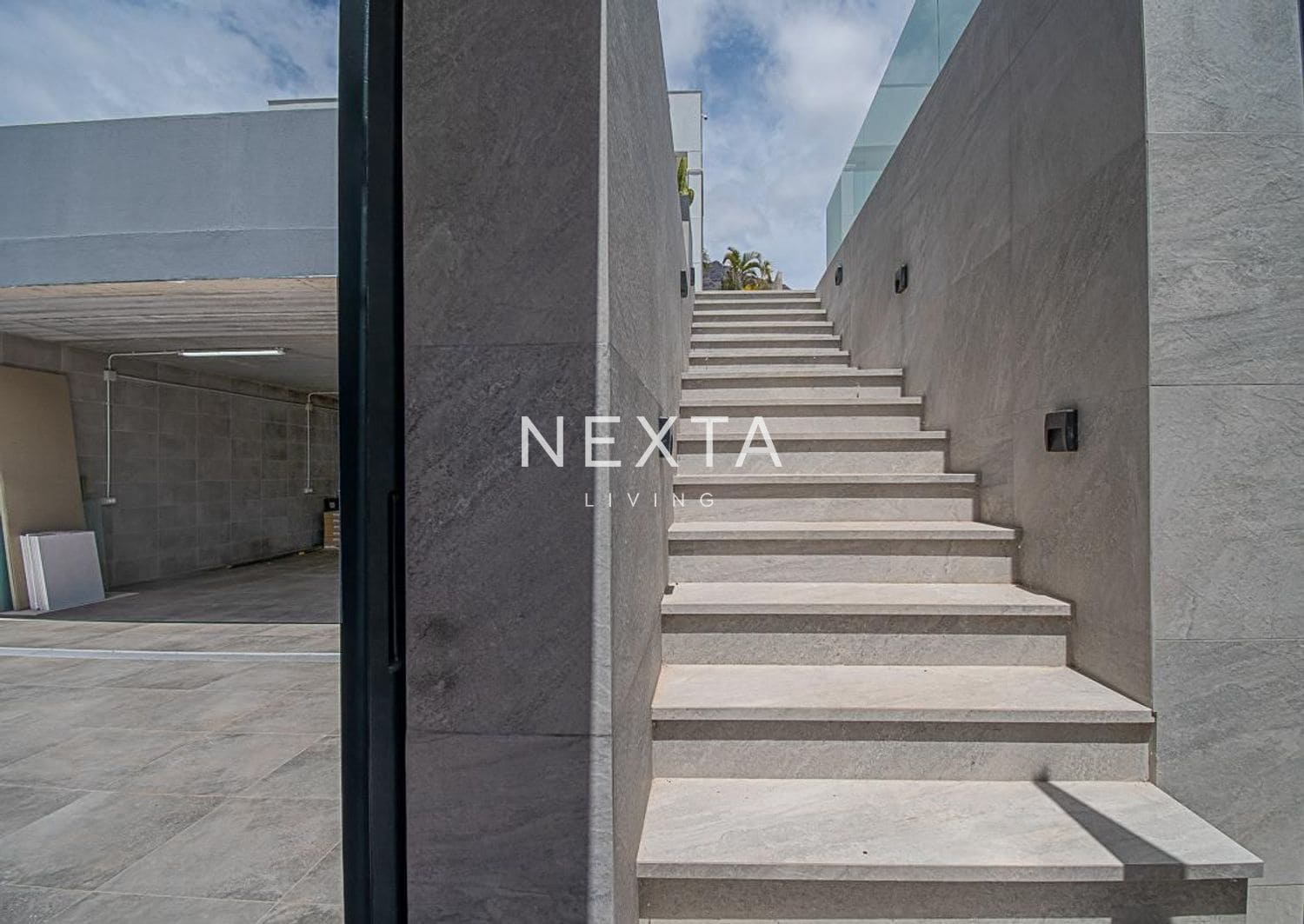 4 soveværelse Villa til salg i Costa Adeje med swimmingpool garage - € 1.800.000 (Ref: 9515880)