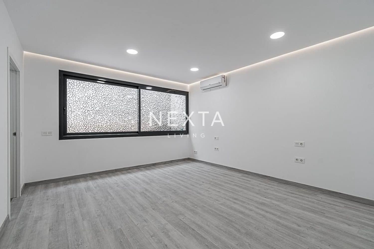 4 soveværelse Villa til salg i Costa Adeje med swimmingpool garage - € 1.800.000 (Ref: 9515880)