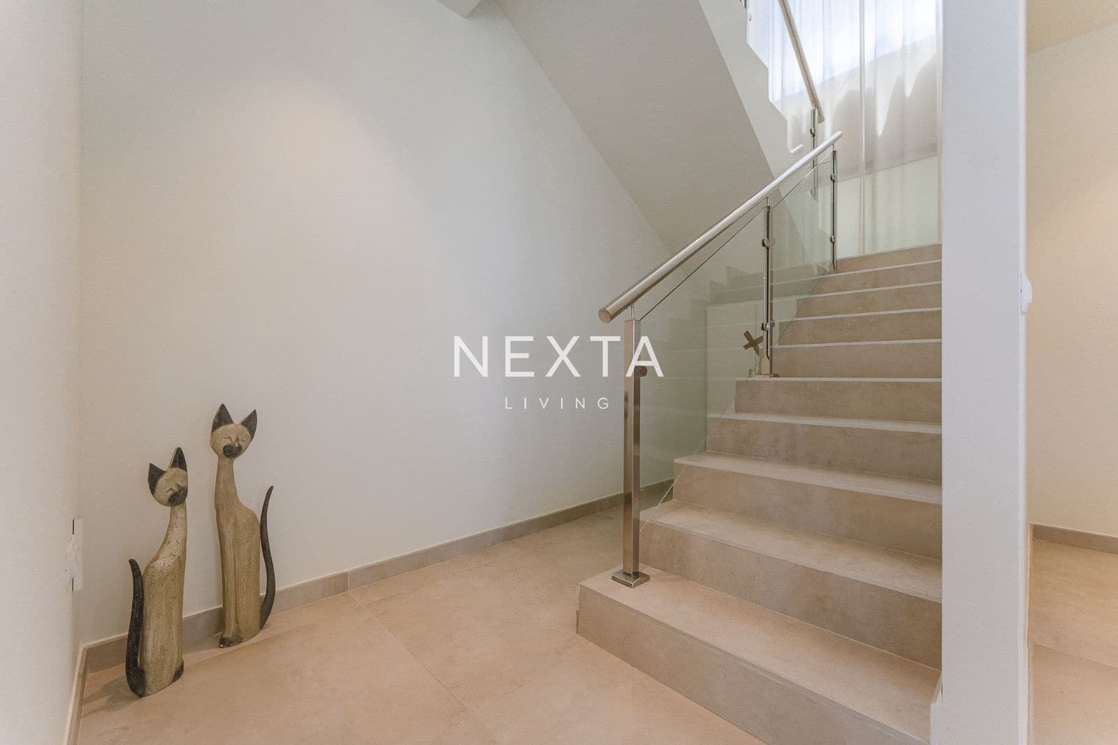 3 bedroom Villa for sale in Guia de Isora with pool garage - € 1,699,000 (Ref: 9515884)