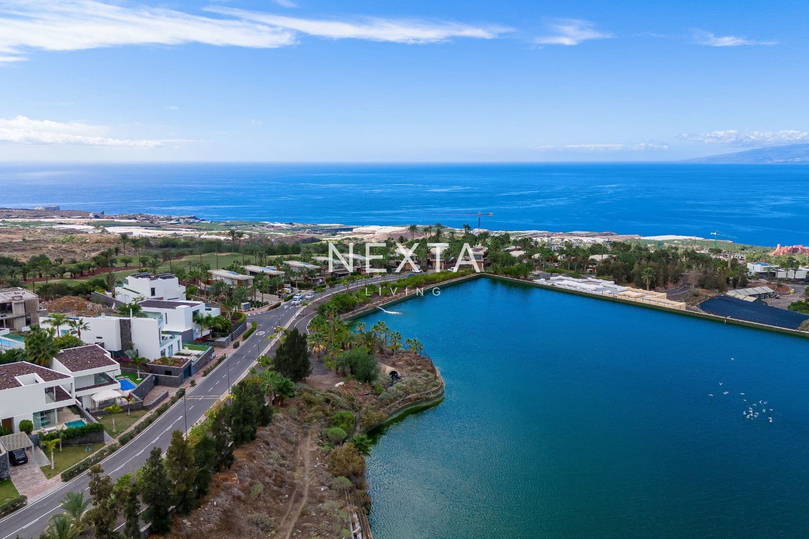 3 bedroom Villa for sale in Guia de Isora with pool garage - € 1,699,000 (Ref: 9515884)