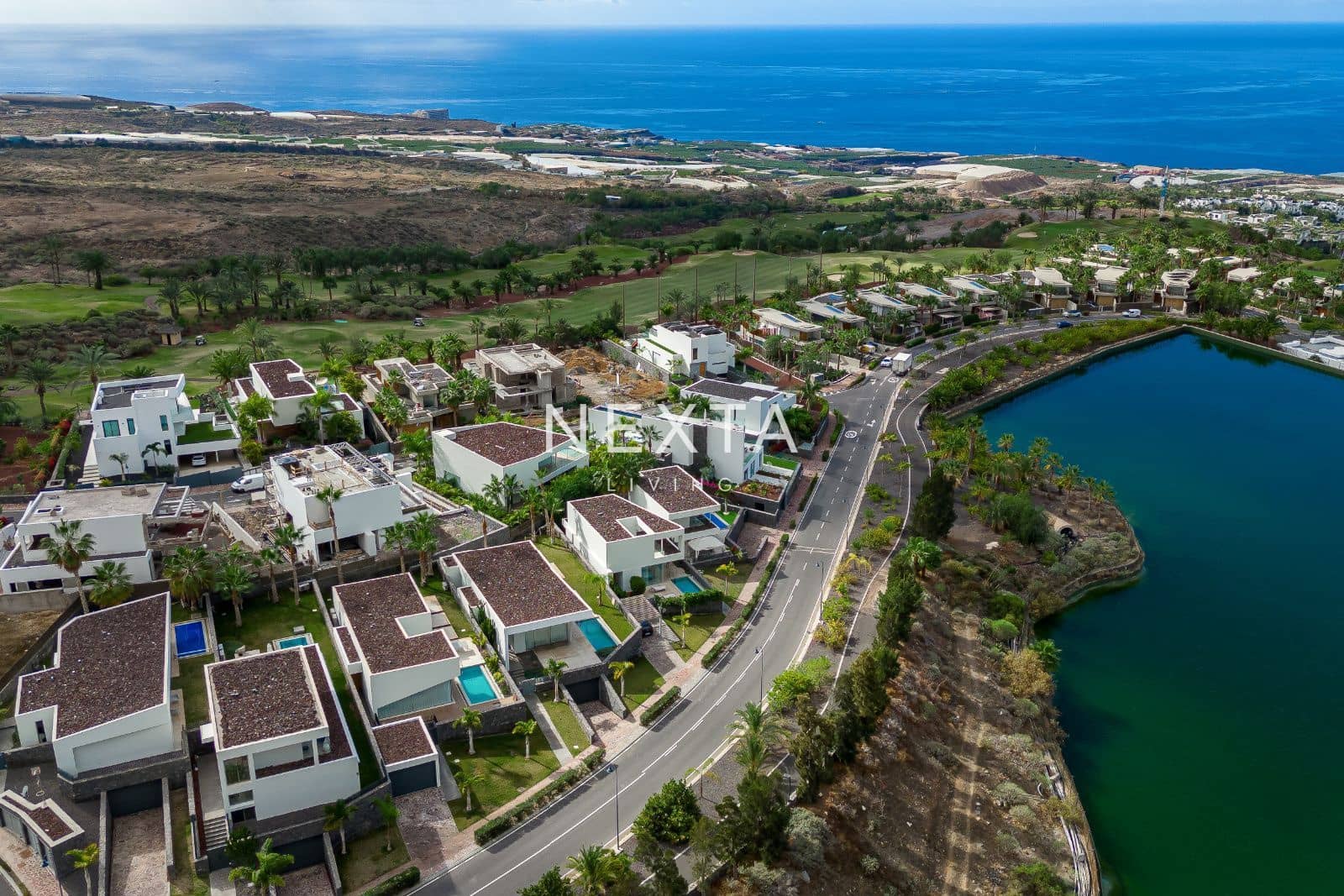 3 bedroom Villa for sale in Guia de Isora with pool garage - € 1,699,000 (Ref: 9515884)