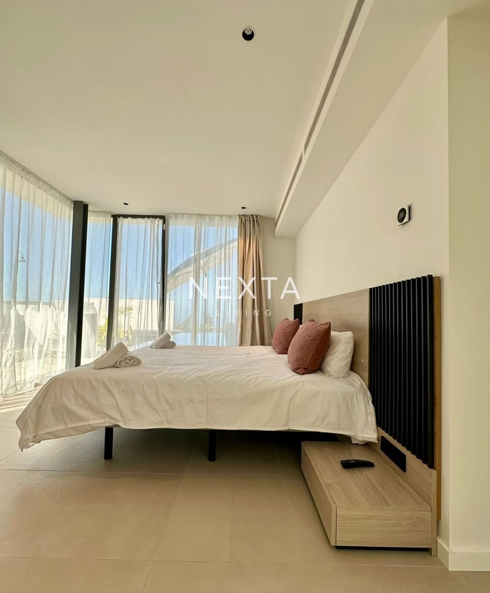 Chalet de 3 habitaciones en Guía de Isora en alquiler con piscina - 7.000 € (Ref: 9525511)