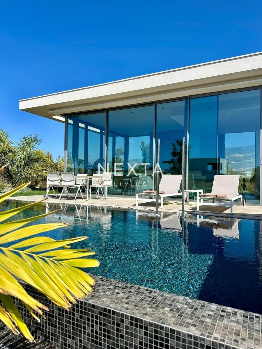 Chalet de 3 habitaciones en Guía de Isora en alquiler con piscina - 7.000 € (Ref: 9525511)