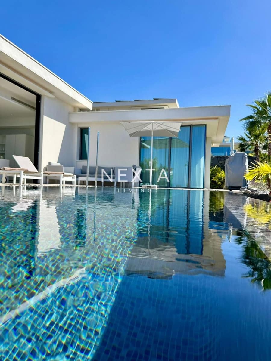 Chalet de 3 habitaciones en Guía de Isora en alquiler con piscina - 7.000 € (Ref: 9525511)