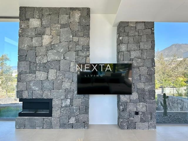 Chalet de 3 habitaciones en Guía de Isora en alquiler con piscina - 7.000 € (Ref: 9525511)