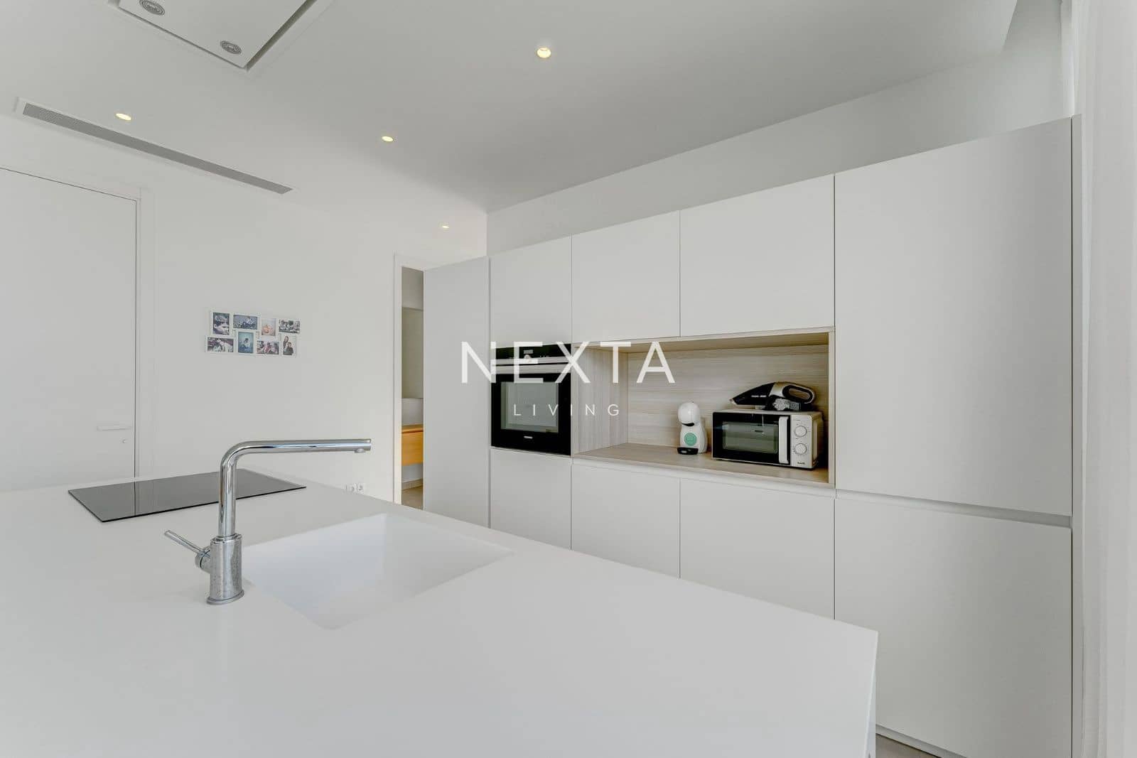 3 bedroom Villa for rent in Guia de Isora with pool garage - € 6,000 (Ref: 9539702)