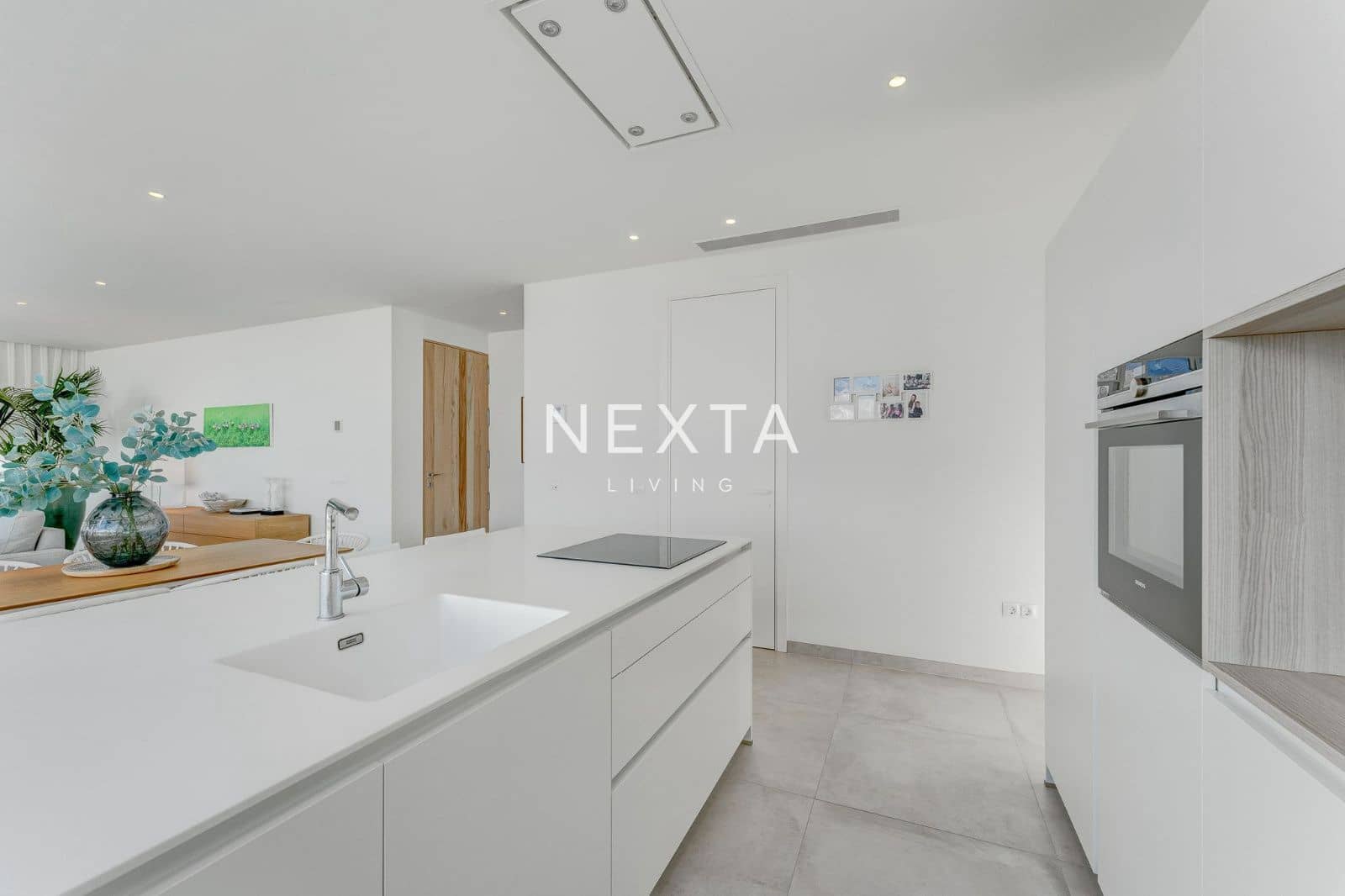 3 bedroom Villa for rent in Guia de Isora with pool garage - € 6,000 (Ref: 9539702)