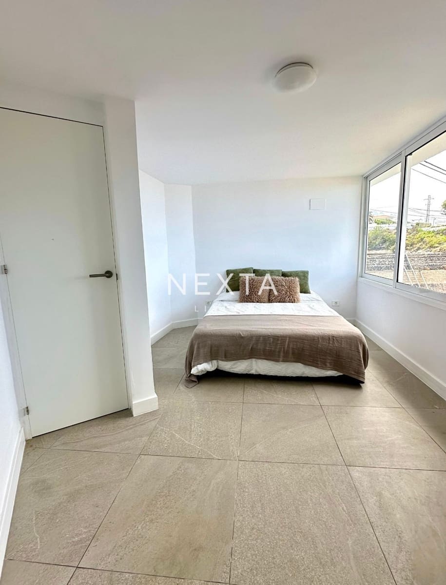 4 soverom Villa til salgs i Adeje med svømmebasseng - € 595 000 (Ref: 9540659)