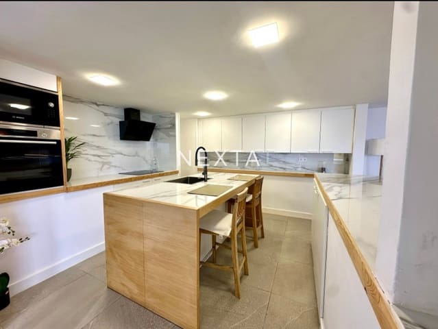 4 soverom Villa til salgs i Adeje med svømmebasseng - € 595 000 (Ref: 9540659)