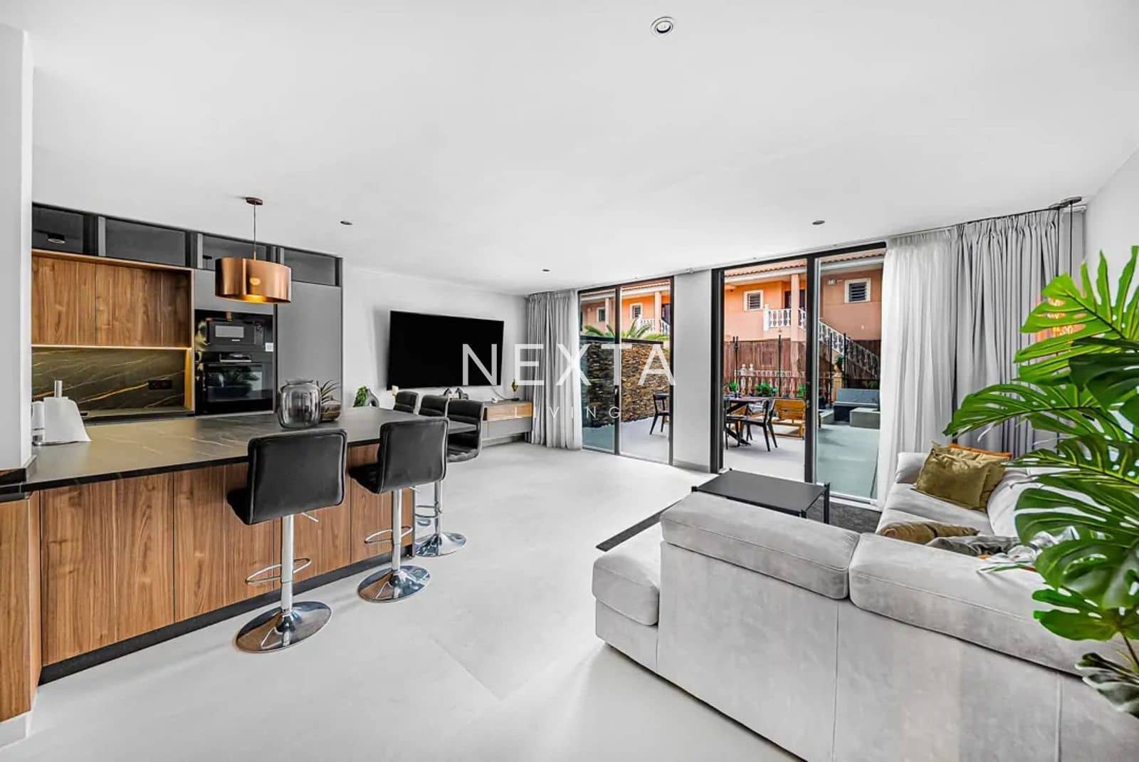 4 bedroom Townhouse for sale in Costa Adeje with pool garage - € 1,495,000 (Ref: 9547397)