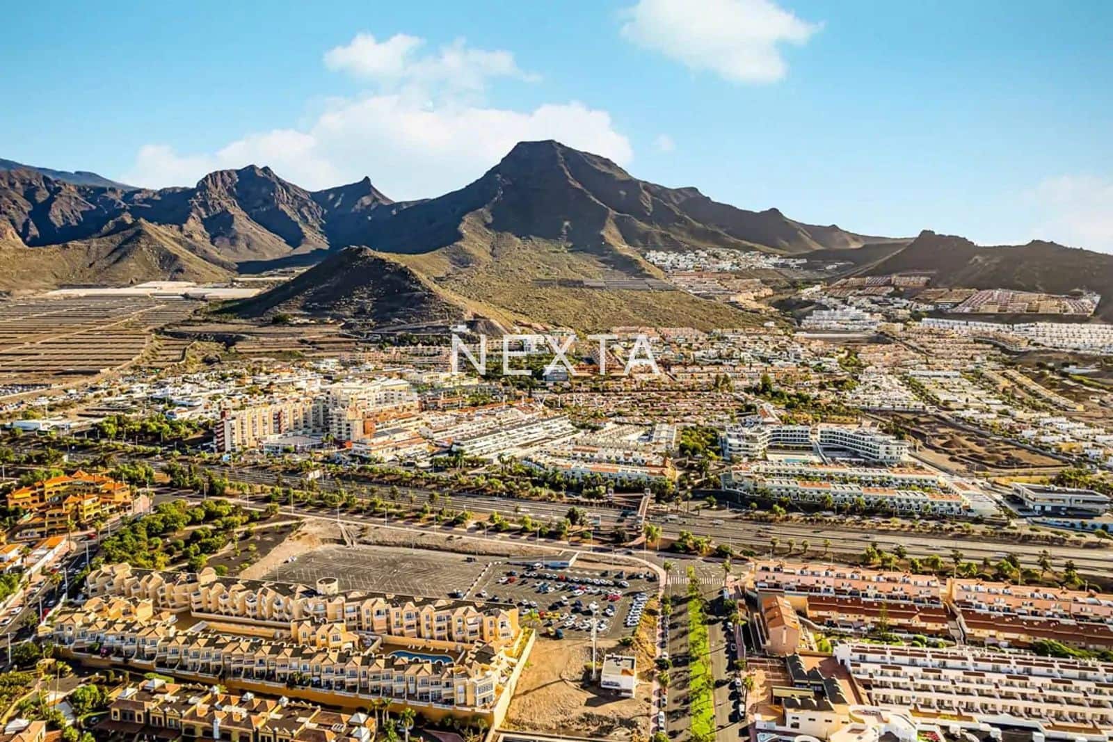 4 bedroom Townhouse for sale in Costa Adeje with pool garage - € 1,495,000 (Ref: 9547397)