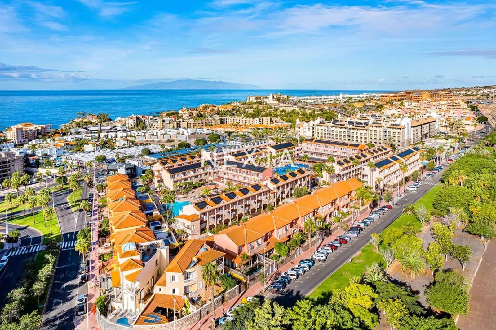 4 bedroom Townhouse for sale in Costa Adeje with pool garage - € 1,495,000 (Ref: 9547397)