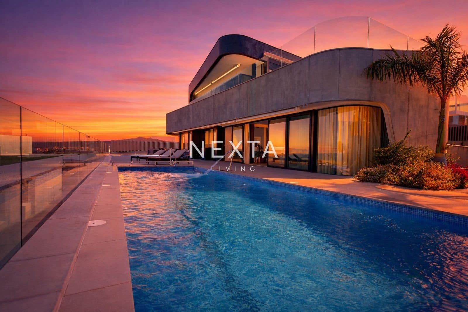 5 bedroom Villa for sale in Guia de Isora - € 6,000,000 (Ref: 9559918)