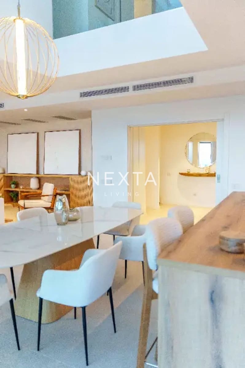 3 soverom Hus til salgs i Las Palmas de Gran Canaria med svømmebasseng garasje - € 1 575 000 (Ref: 9563823)