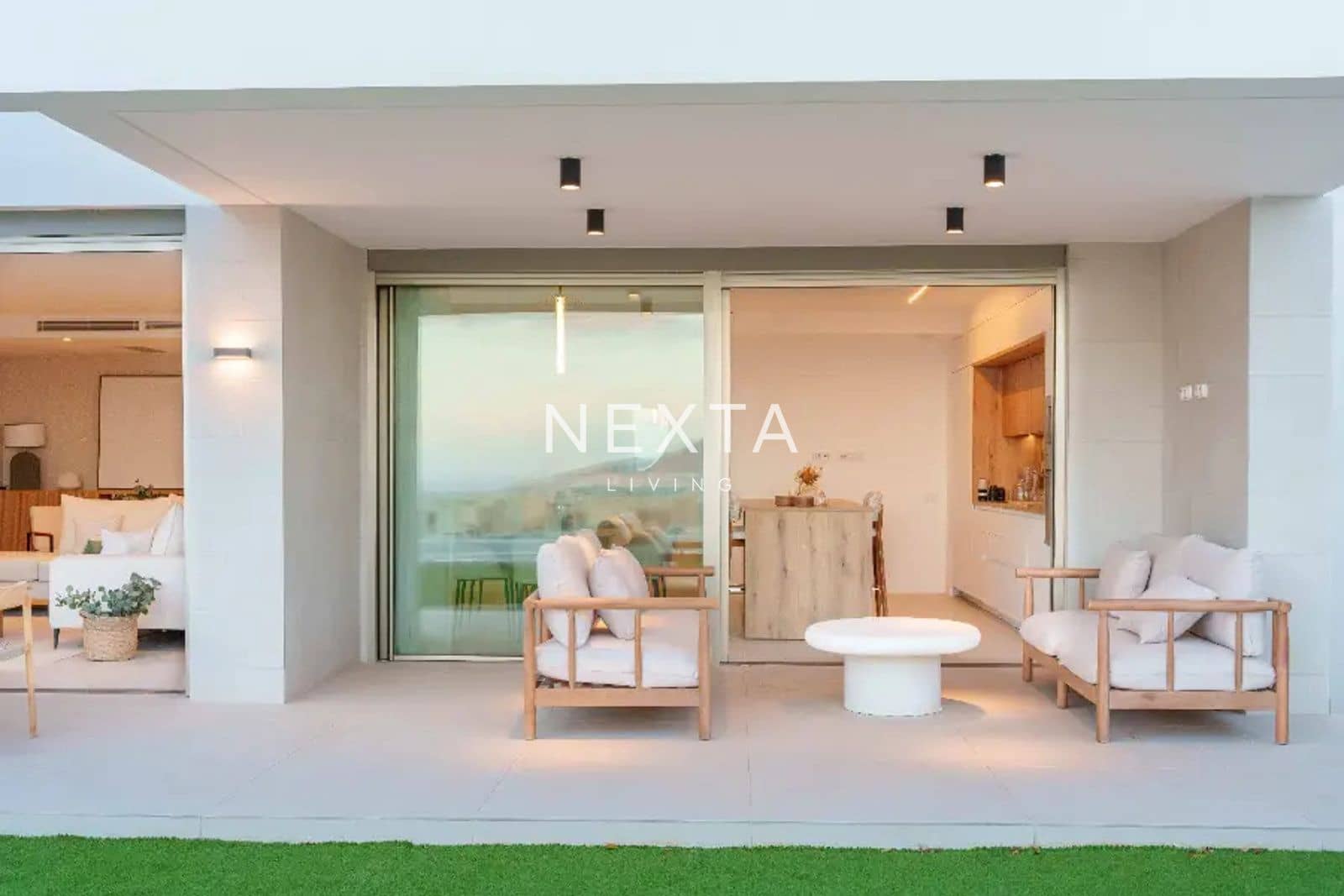 3 soverom Hus til salgs i Las Palmas de Gran Canaria med svømmebasseng garasje - € 1 575 000 (Ref: 9563823)