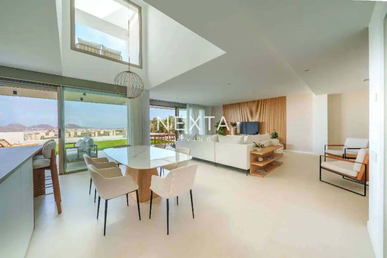 3 soverom Hus til salgs i Las Palmas de Gran Canaria med svømmebasseng garasje - € 1 575 000 (Ref: 9563823)