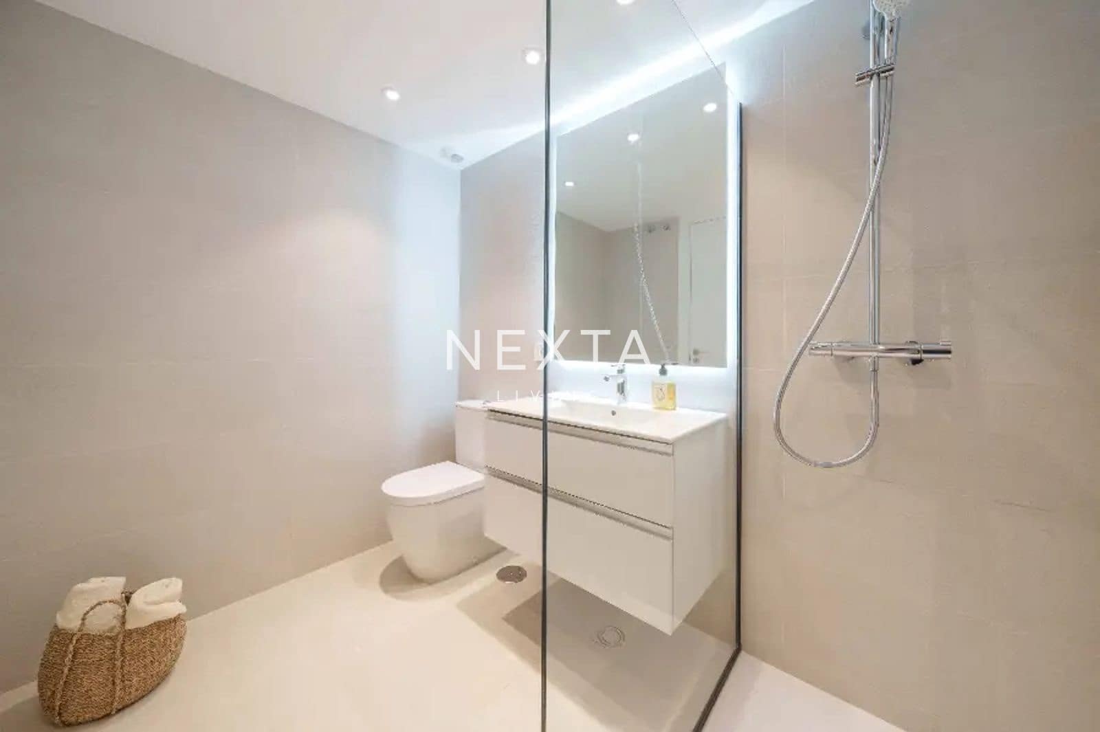 3 bedroom Townhouse for sale in Las Palmas de Gran Canaria with pool garage - € 998,000 (Ref: 9563824)