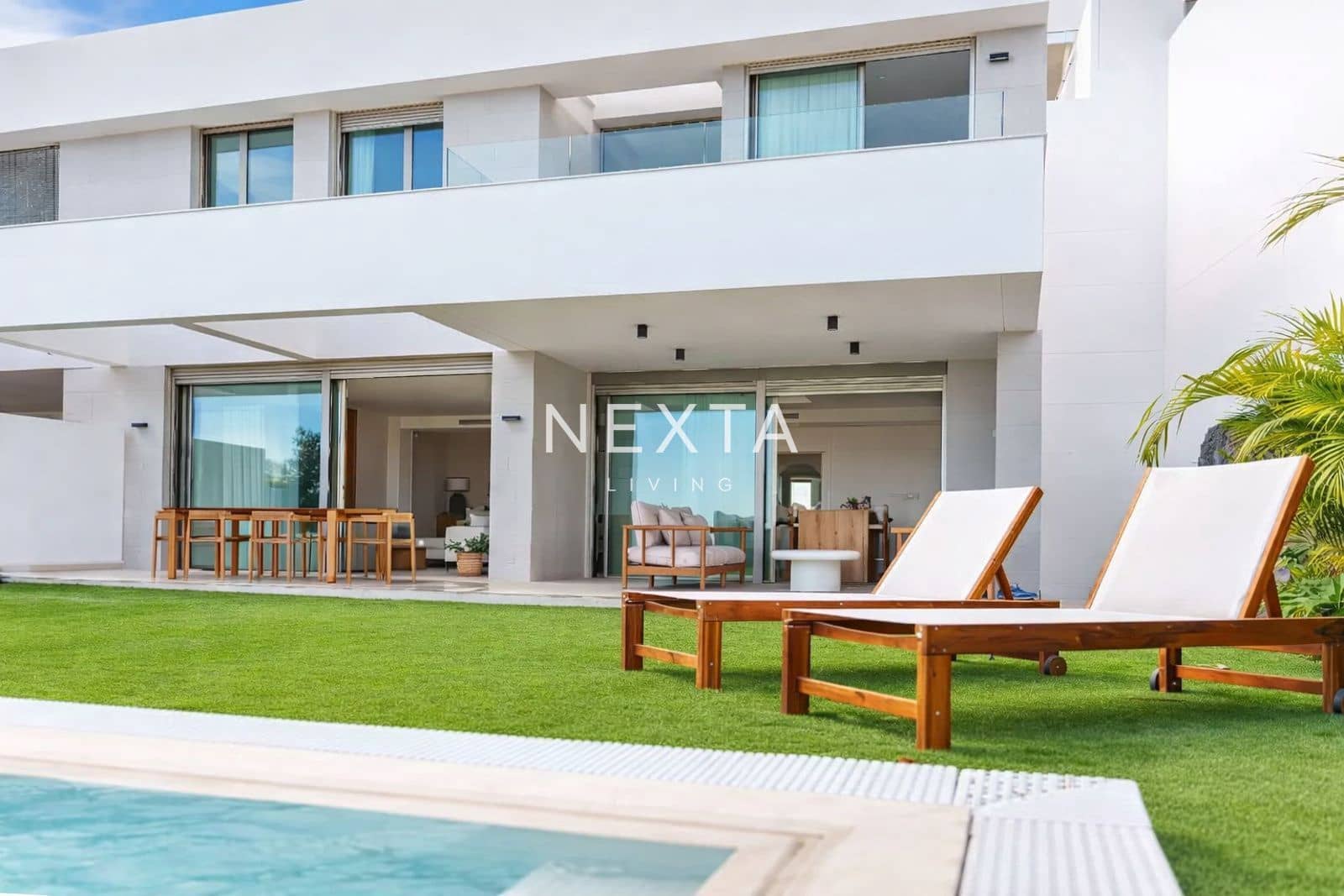 3 bedroom Townhouse for sale in Las Palmas de Gran Canaria with pool garage - € 998,000 (Ref: 9563824)