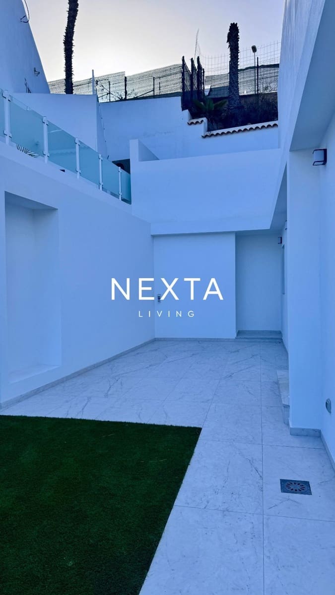 4 camera da letto Villa in vendita in Costa Adeje con piscina - 1.350.000 € (Rif: 9563826)