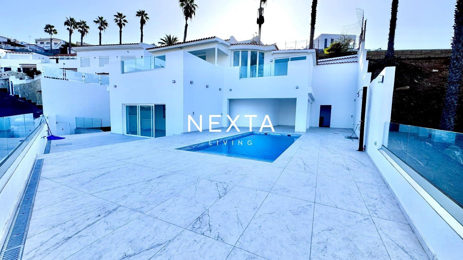 4 camera da letto Villa in vendita in Costa Adeje con piscina - 1.350.000 € (Rif: 9563826)