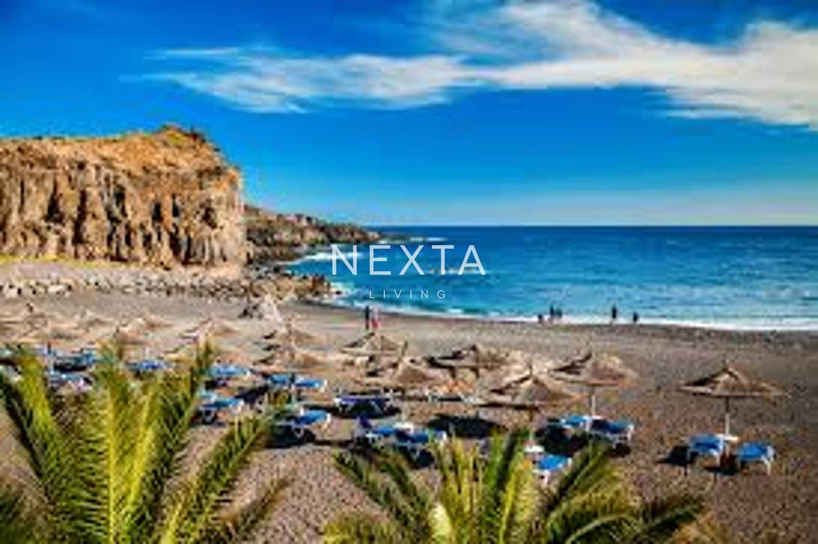 4 bedroom Townhouse for sale in Callao Salvaje with pool garage - € 1,830,000 (Ref: 9584518)