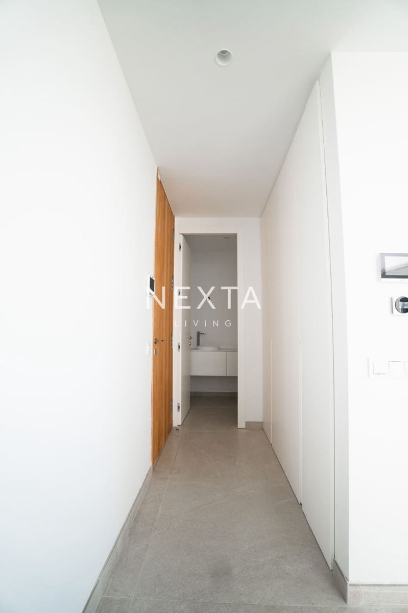 4 bedroom Villa for sale in Costa Adeje with pool garage - € 2,490,000 (Ref: 9609610)