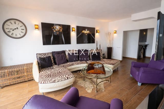 6 bedroom Villa for sale in San Eugenio Alto, Adeje with pool garage - € 1,995,000 (Ref: 9613142)